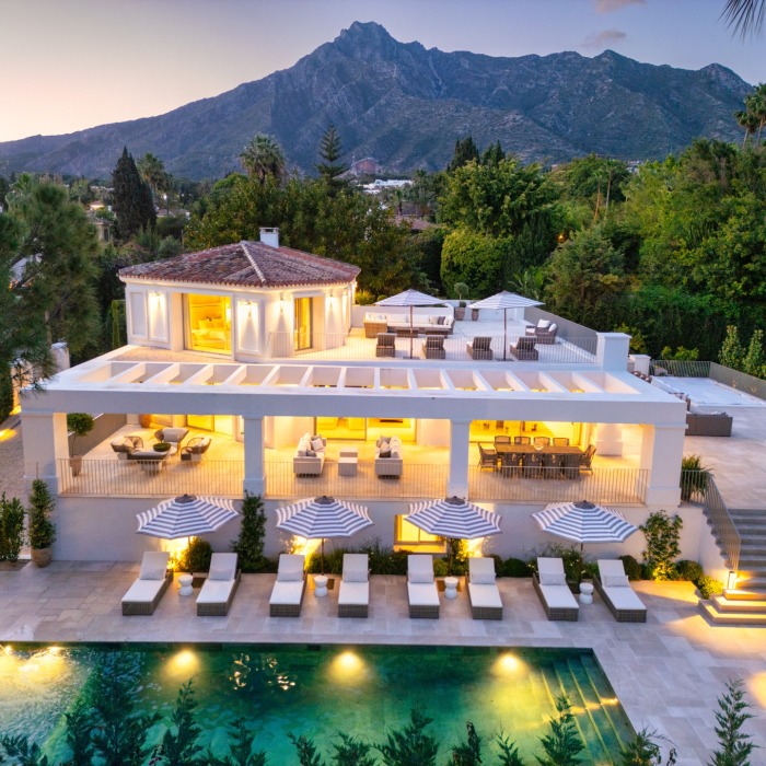 Villa de lujo en venta en la Milla de Oro de Marbella: casa contemporánea a estrenar con pista de tenis | Image 33