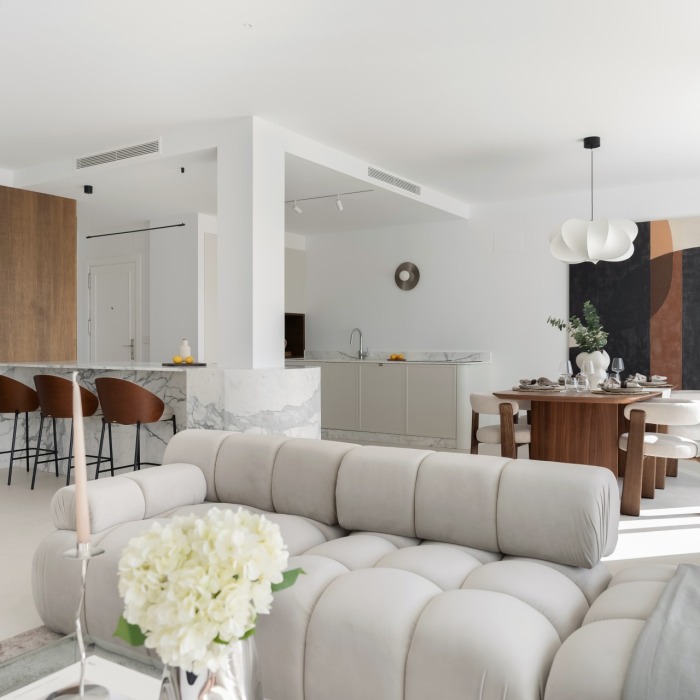 Corner Duplex Penthouse with Private Plunge Pool & Sea Views in La Quinta Village | Image 11