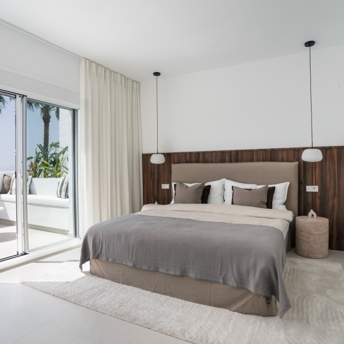 Corner Duplex Penthouse with Private Plunge Pool & Sea Views in La Quinta Village | Image 13