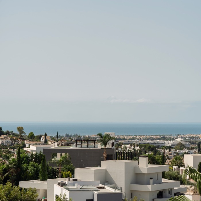 Corner Duplex Penthouse with Private Plunge Pool & Sea Views in La Quinta Village | Image 31