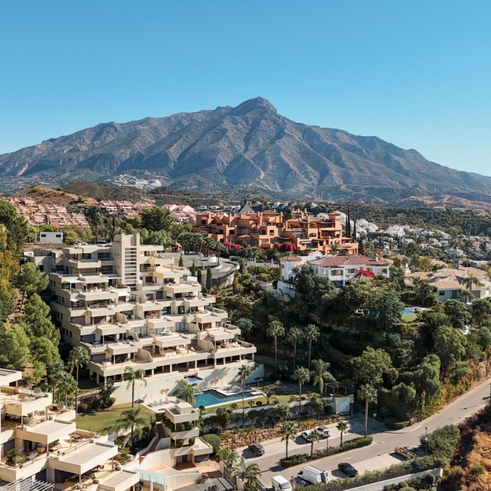Stunning 3-Bedrooms apartement in Los Arrayanes, Nueva Andalucia | Image 2