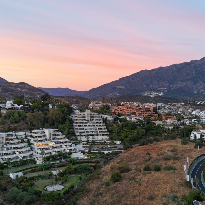Stunning 3-Bedrooms apartement in Los Arrayanes, Nueva Andalucia | Image 13