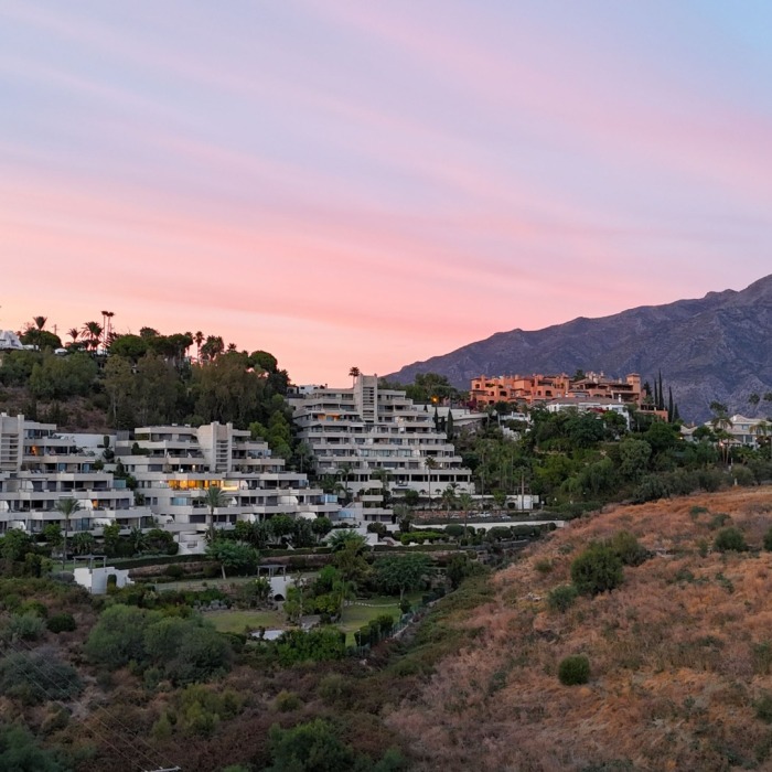 Stunning 3-Bedrooms apartement in Los Arrayanes, Nueva Andalucia | Image 14