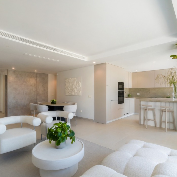 Stunning Duplex Penthouse with private pool and panoramic views in La Quinta, Benahavis | Image 14