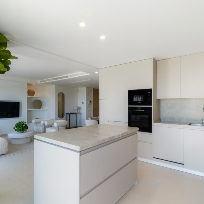 Stunning Duplex Penthouse with private pool and panoramic views in La Quinta, Benahavis | Image 23