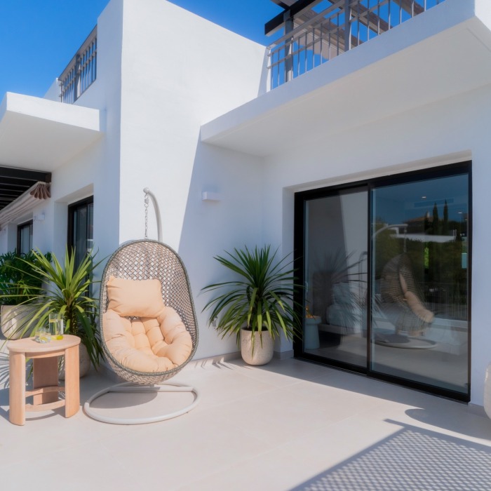 Stunning Duplex Penthouse with private pool and panoramic views in La Quinta, Benahavis | Image 25