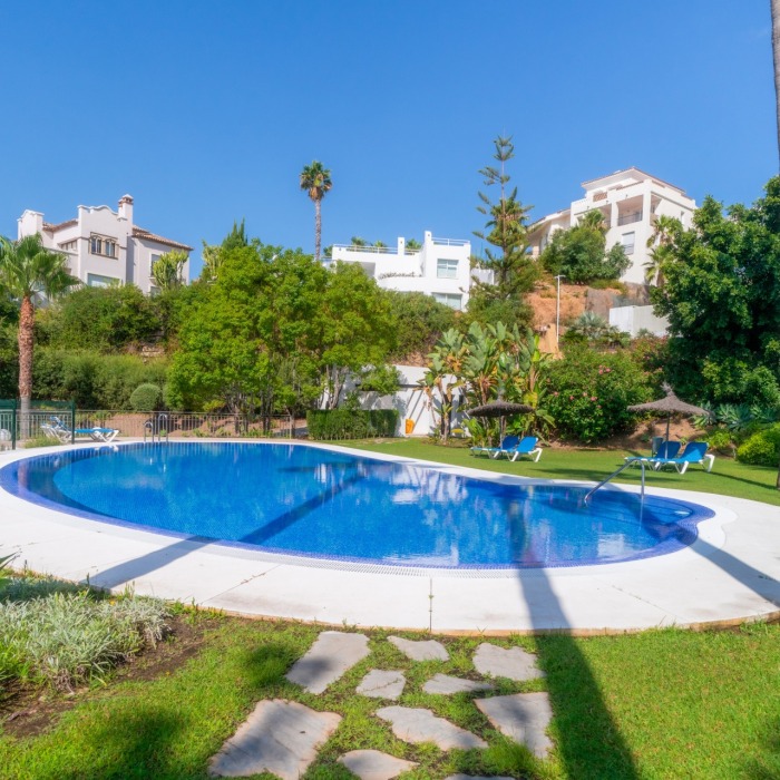 Stunning Duplex Penthouse with private pool and panoramic views in La Quinta, Benahavis | Image 31