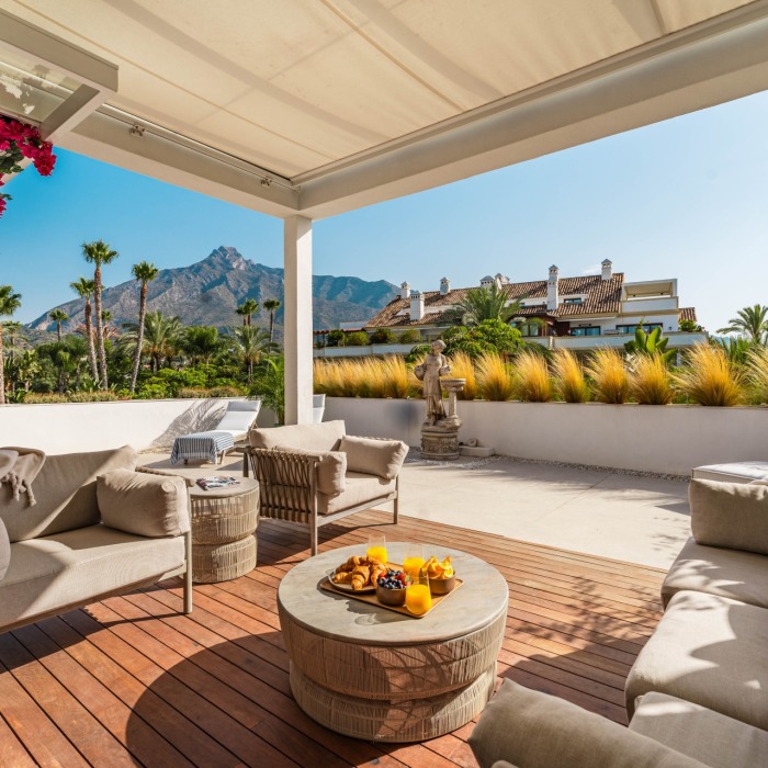 Penthouse Estelle – Magnifique duplex entièrement rénové à Marbella Golden Mile