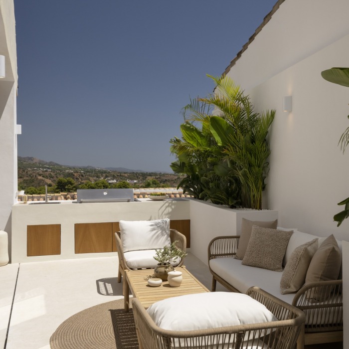 Sensational 4-bedroom, 4-bathroom townhouse in the heart of Aloha, Nueva Andalucía | Image 12