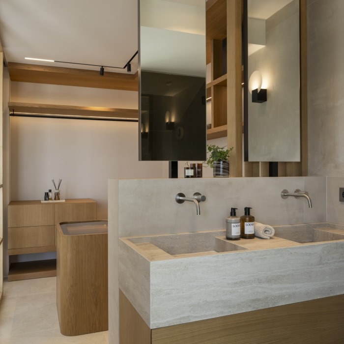 Sensational 4-bedroom, 4-bathroom townhouse in the heart of Aloha, Nueva Andalucía | Image 15