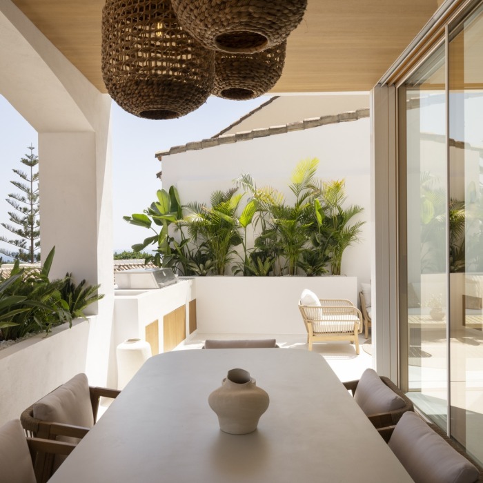 Sensational 4-bedroom, 4-bathroom townhouse in the heart of Aloha, Nueva Andalucía | Image 26