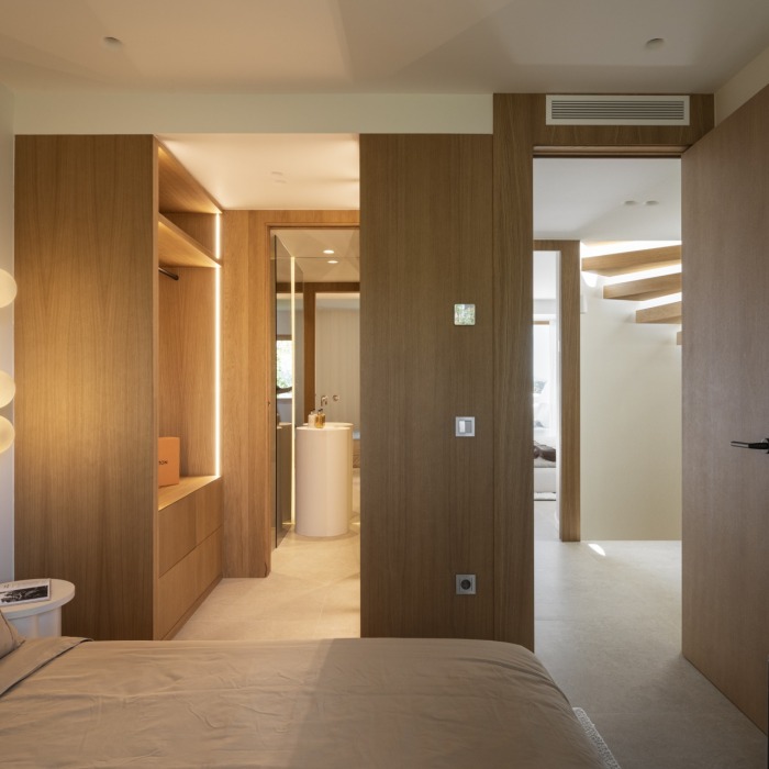 Sensational 4-bedroom, 4-bathroom townhouse in the heart of Aloha, Nueva Andalucía | Image 30