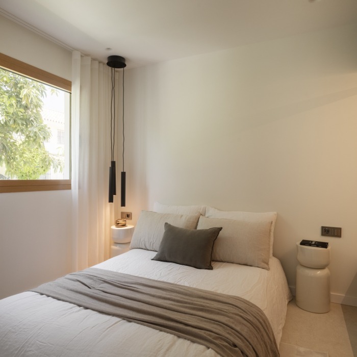 Sensational 4-bedroom, 4-bathroom townhouse in the heart of Aloha, Nueva Andalucía | Image 36