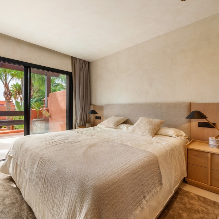 Townhouse in Altos de Puente Romano, Marbella Golden Mile | Image 18