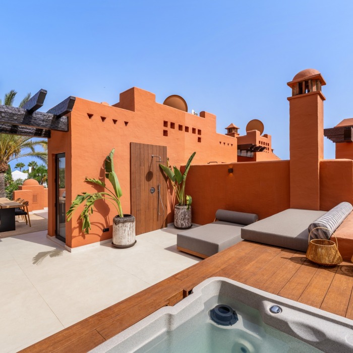 Townhouse in Altos de Puente Romano, Marbella Golden Mile | Image 31