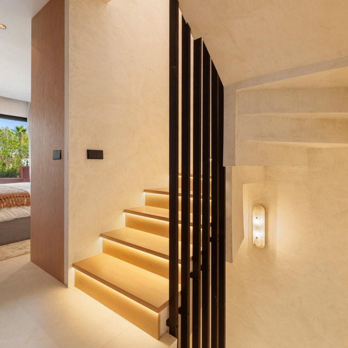 Townhouse in Altos de Puente Romano, Marbella Golden Mile | Image 34