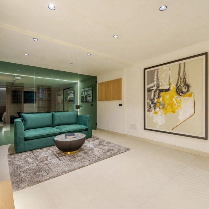 Townhouse in Altos de Puente Romano, Marbella Golden Mile | Image 8