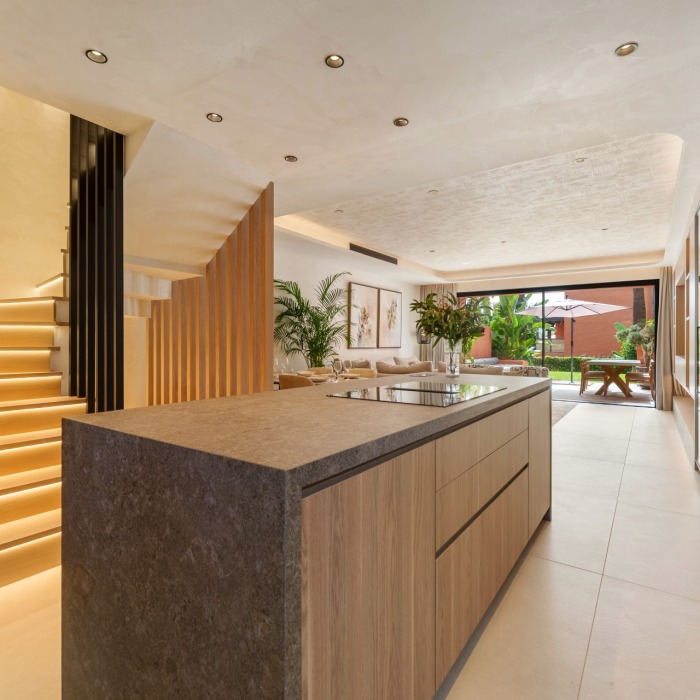 Townhouse in Altos de Puente Romano, Marbella Golden Mile | Image 37