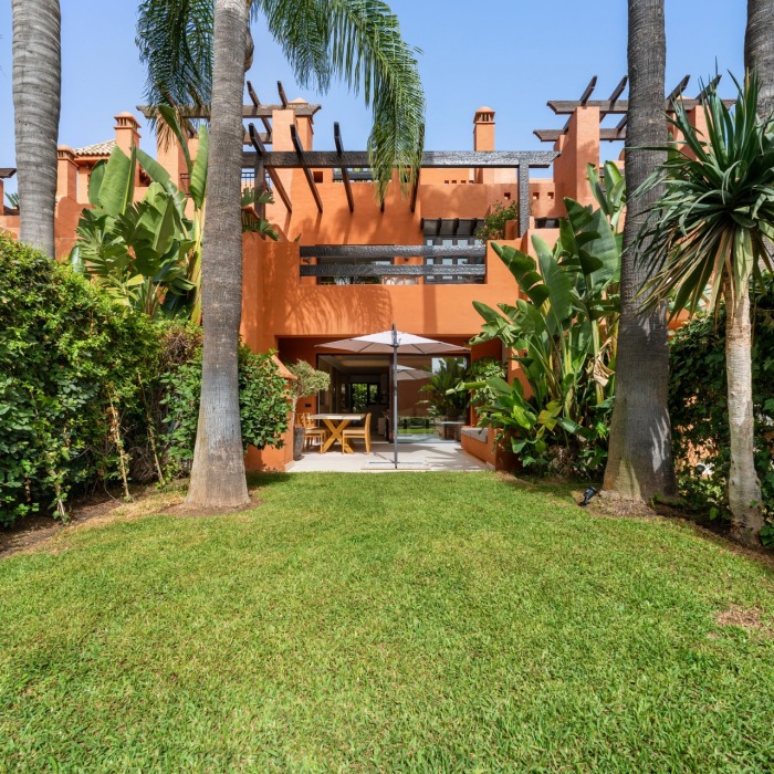 Townhouse in Altos de Puente Romano, Marbella Golden Mile | Image 42