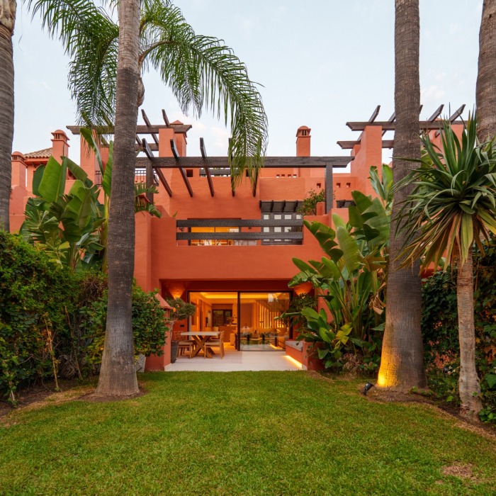 Townhouse in Altos de Puente Romano, Marbella Golden Mile | Image 46