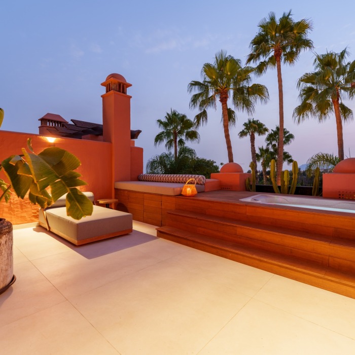 Townhouse in Altos de Puente Romano, Marbella Golden Mile | Image 49