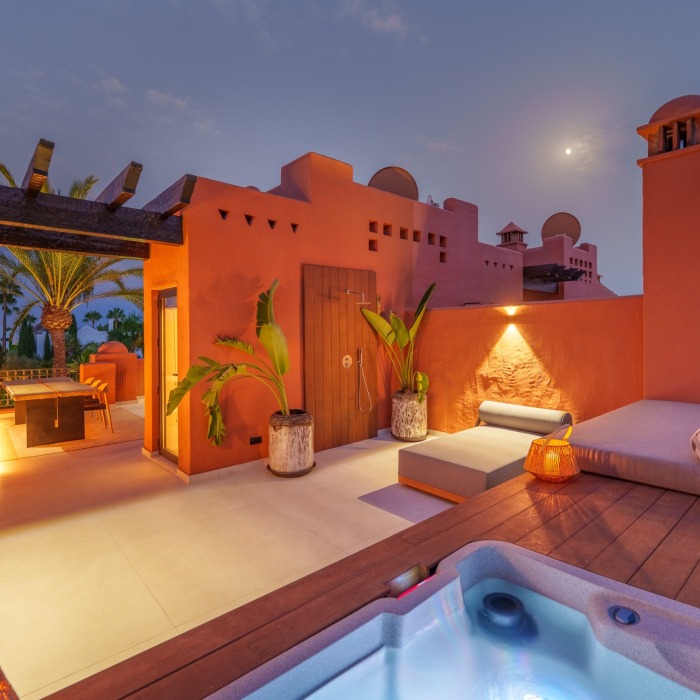 Townhouse in Altos de Puente Romano, Marbella Golden Mile | Image 50