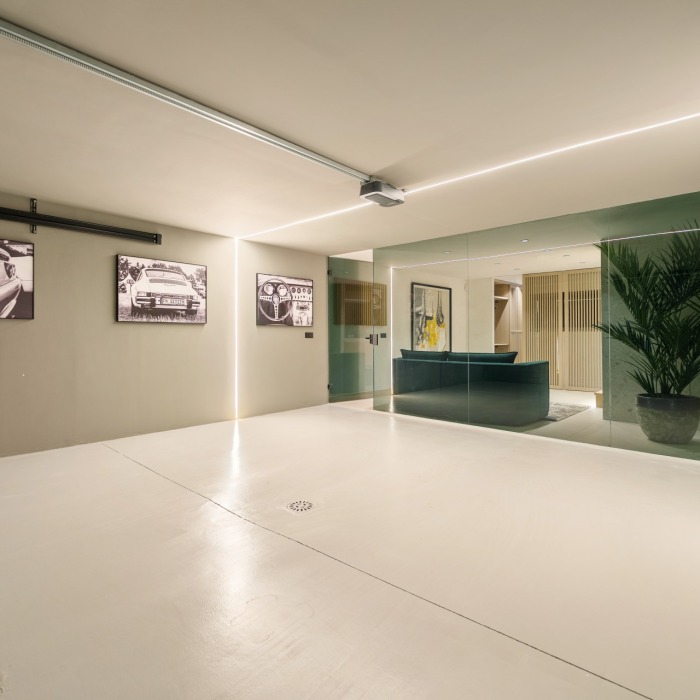 Townhouse in Altos de Puente Romano, Marbella Golden Mile | Image 13