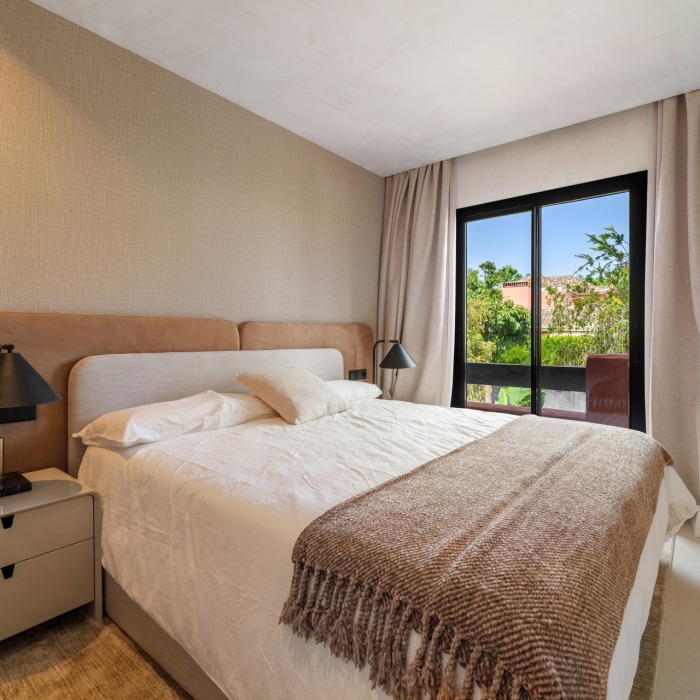 Townhouse in Altos de Puente Romano, Marbella Golden Mile | Image 14