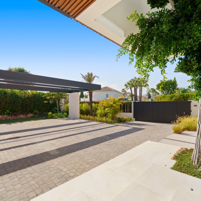 Exquisite Casa Piemonte located within the prestigious gated community of Parcelas del Golf | Image 35