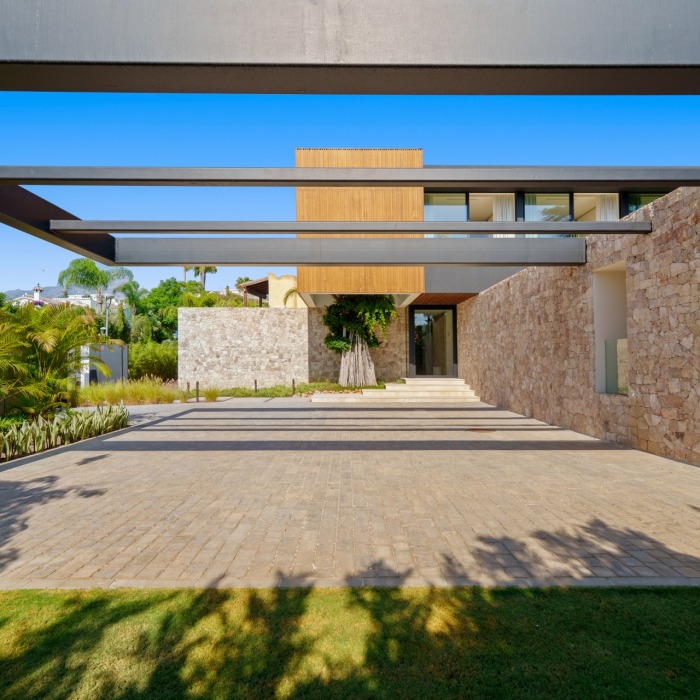 Exquisite Casa Piemonte located within the prestigious gated community of Parcelas del Golf | Image 36