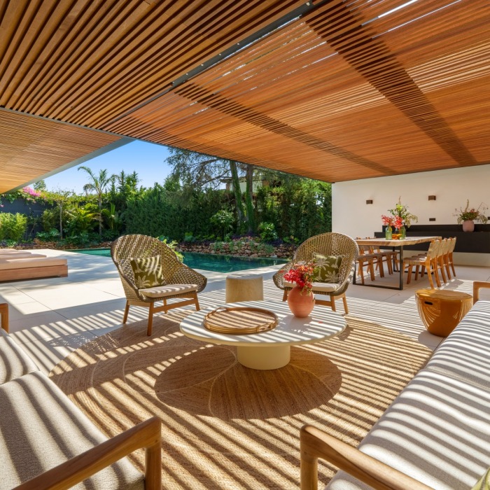 Exquisite Casa Piemonte located within the prestigious gated community of Parcelas del Golf | Image 11