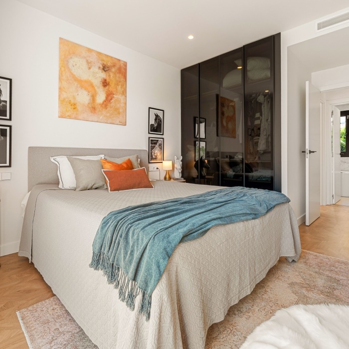 Renovated four-bedroom villa in the sought-after residential area of Nueva Andalucía | Image 27