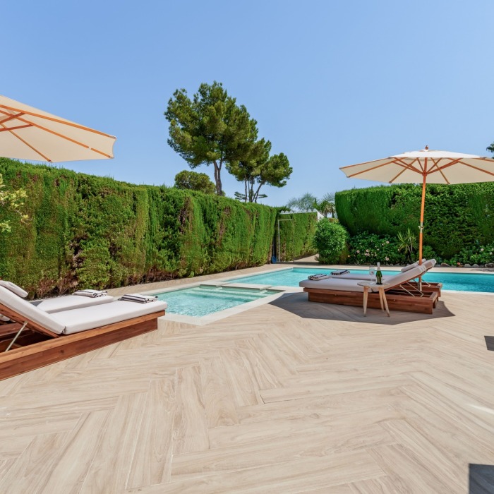 Renovated four-bedroom villa in the sought-after residential area of Nueva Andalucía | Image 33