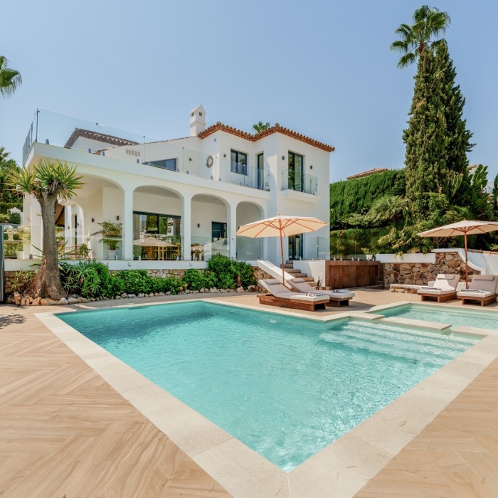Renovated four-bedroom villa in the sought-after residential area of Nueva Andalucía | Image 35
