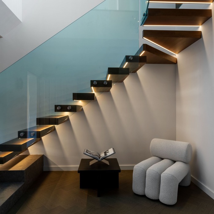 La Cerquilla Penthouse – un spectaculaire penthouse en duplex entièrement rénové offrant un cadre de vie luxueux dans l’une des communautés fermées les plus prestigieuses de Nueva Andalucía | Image 11