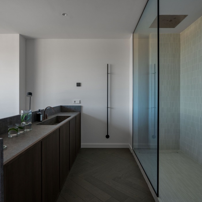 La Cerquilla Penthouse – un spectaculaire penthouse en duplex entièrement rénové offrant un cadre de vie luxueux dans l’une des communautés fermées les plus prestigieuses de Nueva Andalucía | Image 18