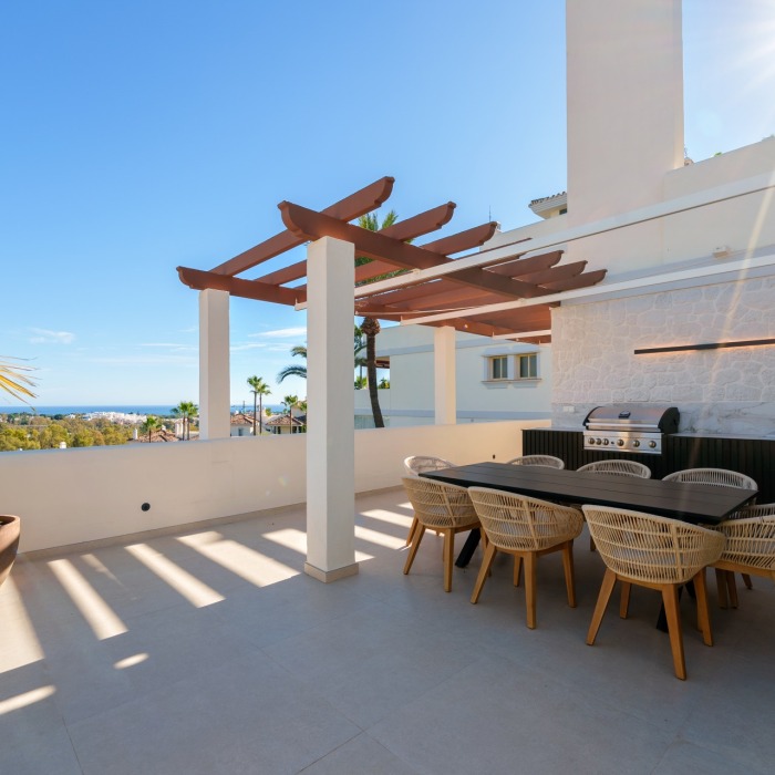 Duplex Penthouse in Los Belvederes, Nueva Andalucia | Image 6