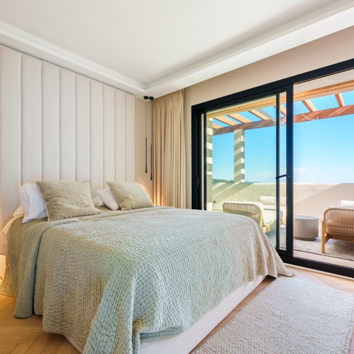 Duplex Penthouse in Los Belvederes, Nueva Andalucia | Image 25