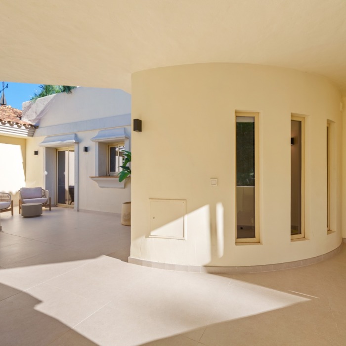 Duplex Penthouse in Los Belvederes, Nueva Andalucia | Image 28