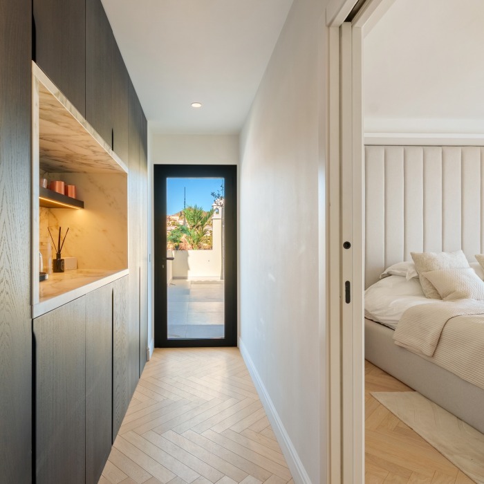 Duplex Penthouse in Los Belvederes, Nueva Andalucia | Image 30