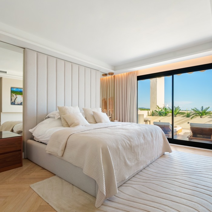 Duplex Penthouse in Los Belvederes, Nueva Andalucia | Image 31