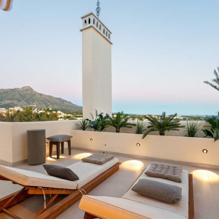 Duplex Penthouse in Los Belvederes, Nueva Andalucia