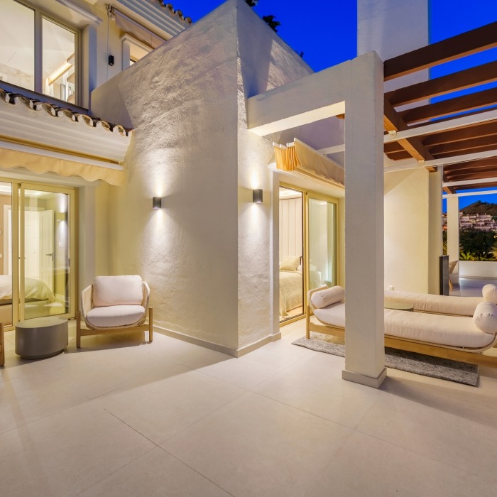 Duplex Penthouse in Los Belvederes, Nueva Andalucia | Image 41