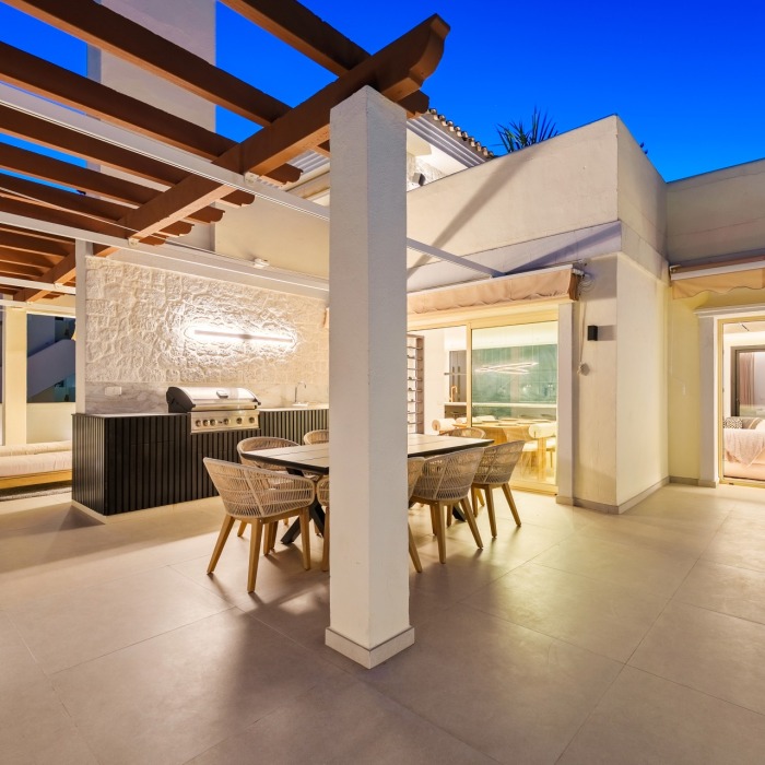Duplex Penthouse in Los Belvederes, Nueva Andalucia | Image 44