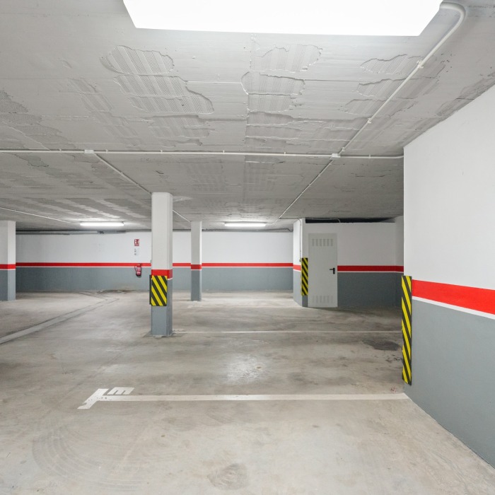 Duplex Penthouse in Los Belvederes, Nueva Andalucia | Image 45