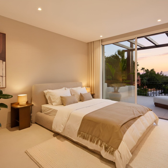 Villa pareada esquinera exclusiva en Altos de Puente Romano – Milla de Oro de Marbella | Image 23
