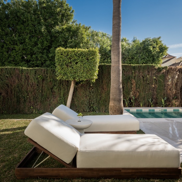 Villa pareada esquinera exclusiva en Altos de Puente Romano – Milla de Oro de Marbella | Image 29