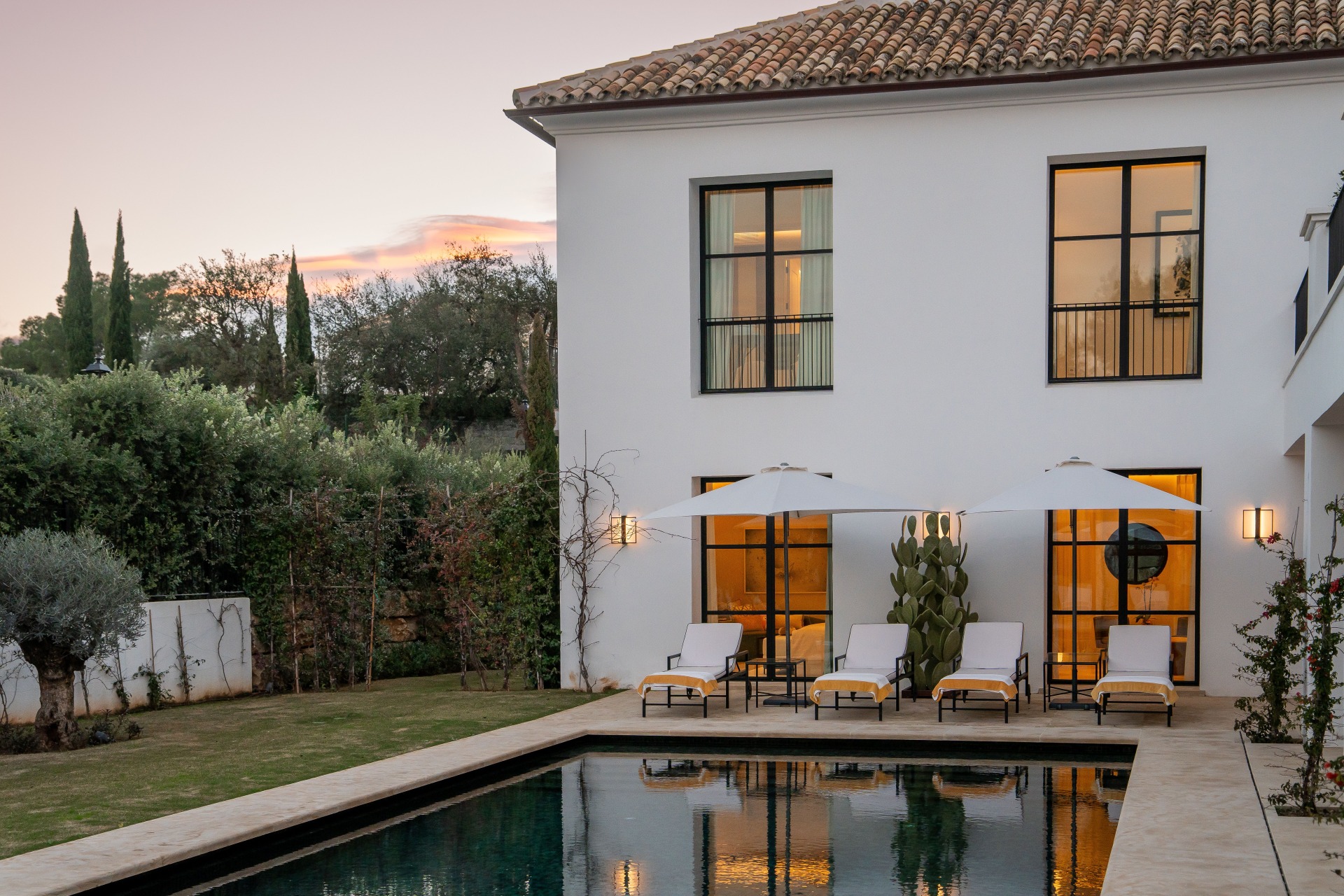 Casa Angélico, villa contemporánea situada en una comunidad cerrada con doble control de acceso en Cascada de Camoján | Image 20