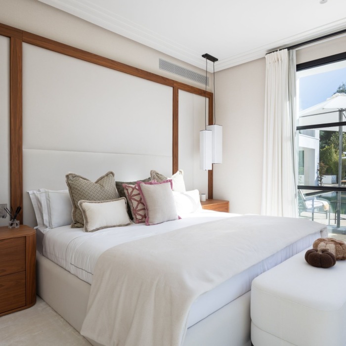 Casa Angélico, villa contemporánea situada en una comunidad cerrada con doble control de acceso en Cascada de Camoján | Image 24