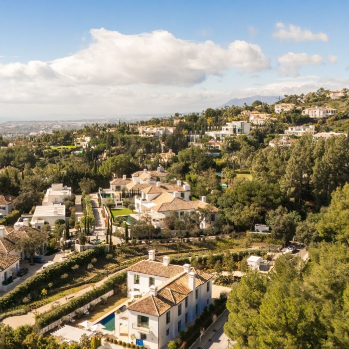 Casa Angélico, villa contemporánea situada en una comunidad cerrada con doble control de acceso en Cascada de Camoján | Image 29
